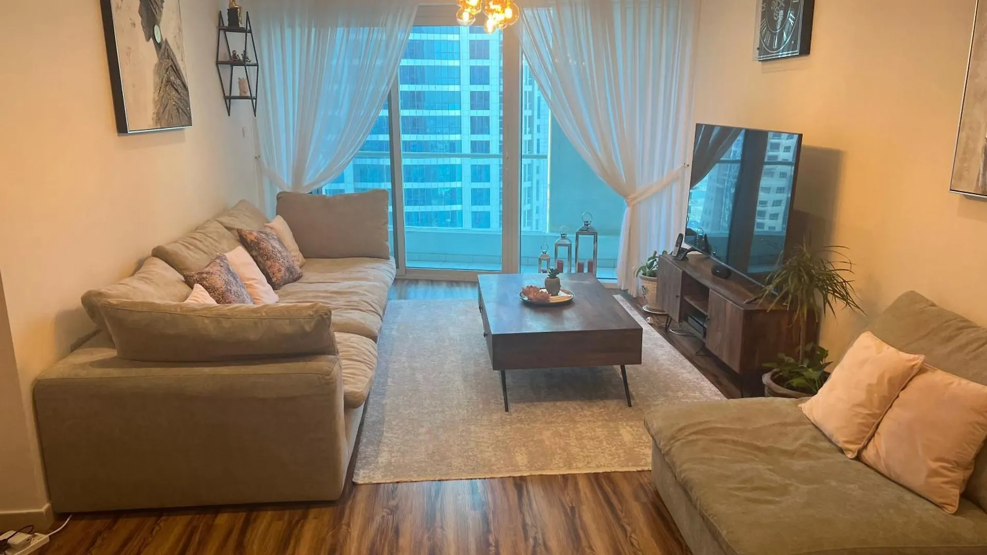 Sbivalu4 Luxury Stay Marina Heights Dubai Apartment
